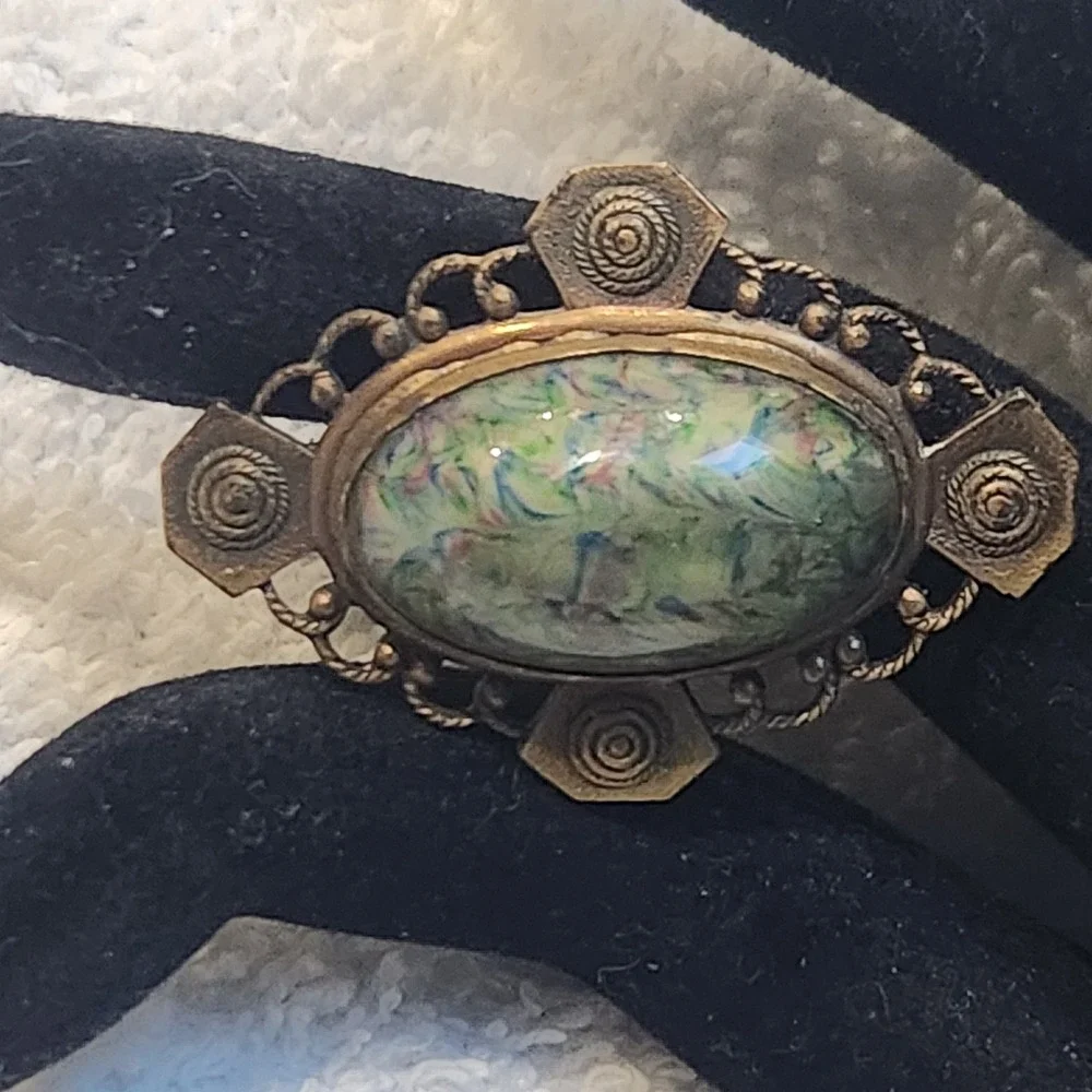 Vintage‎ Brass Art Glass Brooch Marbled Green Blue Swirl Oval Filigree Pin